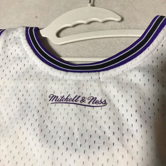 Mitchell and Ness women L white mesh crop Milwaukee Bucks athletic jersey top - Picture 4 of 9